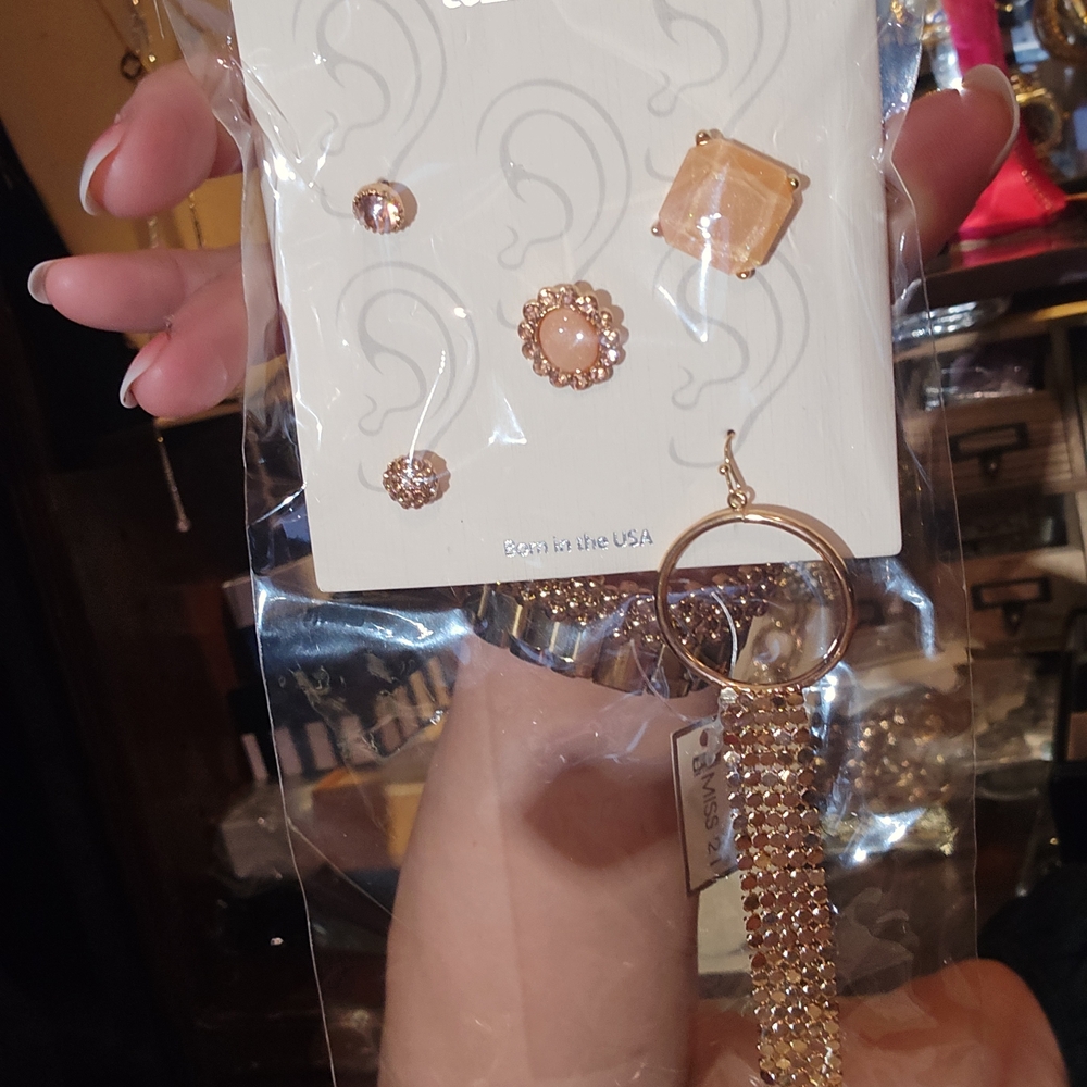 Gold and Peach Earring Set with Tassel Keychain